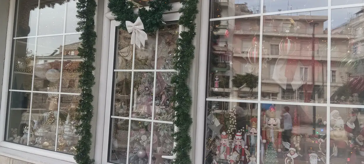 Η Κοζάνη σε Χριστουγεννιάτικους ρυθμούς Η Κοζάνη σε Χριστουγεννιάτικους ρυθμούς