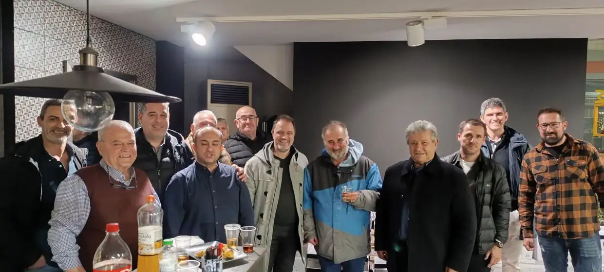 Κοζάνη: Λαμπερή φωταγώγηση του Χριστουγεννιάτικου Δέντρου στην πλατεία Νίκης Κοζάνη: Λαμπερή φωταγώγηση του Χριστουγεννιάτικου Δέντρου στην πλατεία Νίκης