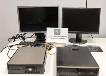 Κοζάνη: Συλλήψεις για παράνομα τυχερά παιχνίδια «φρουτάκια» σε κατάστημα διαδικτύου