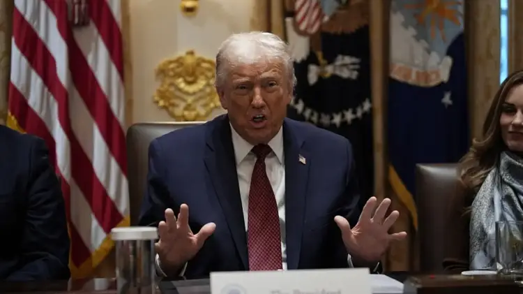 Πώς θέλει ο Τραμπ να γίνει «η Ευρώπη σπουδαία ξανά» – Το νέο δόγμα και η ομάδα C5 Πώς θέλει ο Τραμπ να γίνει «η Ευρώπη σπουδαία ξανά» – Το νέο δόγμα και η ομάδα C5