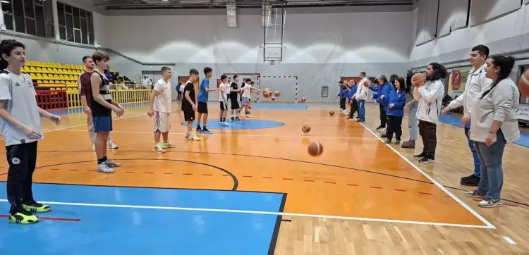 Προπόνηση Συμπερίληψης στο Δ.Α.Κ. Καστοριάς με τα Special Olympics Hellas Προπόνηση Συμπερίληψης στο Δ.Α.Κ. Καστοριάς με τα Special Olympics Hellas