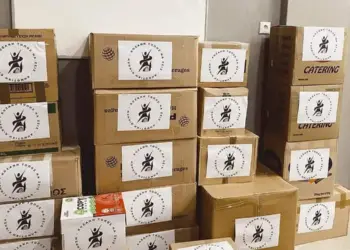 Συλλογή λαδιού για τα χριστουγεννιάτικα δέματα αγάπης του Φιλοπρόοδου Συλλόγου