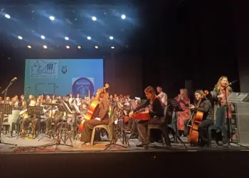 Τα Μουσικά Σχολεία συνάντησαν τον Μίκη Θεοδωράκη