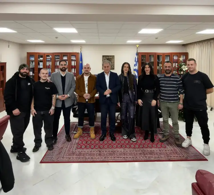 Του βάλαν γκάζια....του Αμανατίδη Του βάλαν γκάζια….του Αμανατίδη